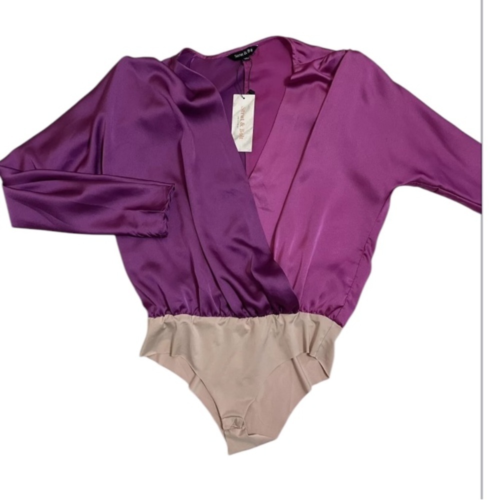 Two-Tone Bodysuit Dark/Light Purple Women Size M NEW Strut & Bolt​
